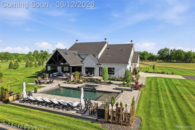 2853 7 Mile Road, South Lyon, MI 48178