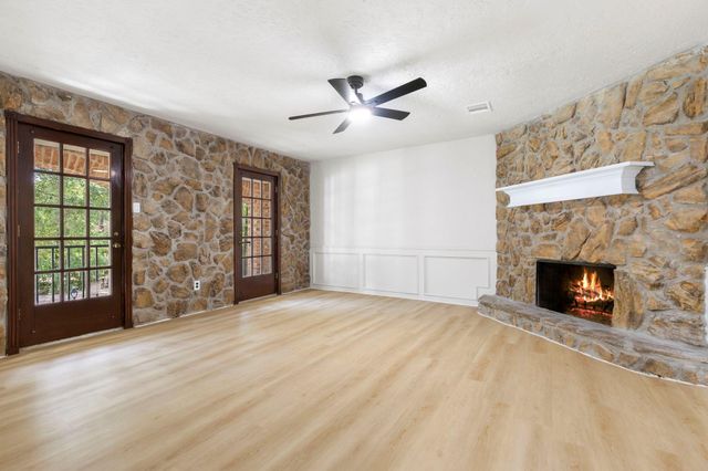 5614 Braxtonshire Court, Houston, TX 77069
