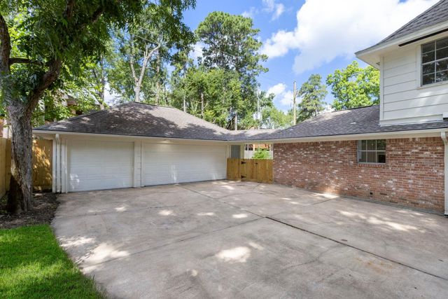 5614 Braxtonshire Court, Houston, TX 77069