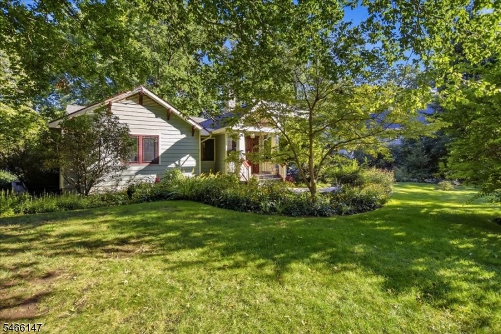 2032 Brookside Dr, Scotch Plains Twp., NJ 07076 — photo 2