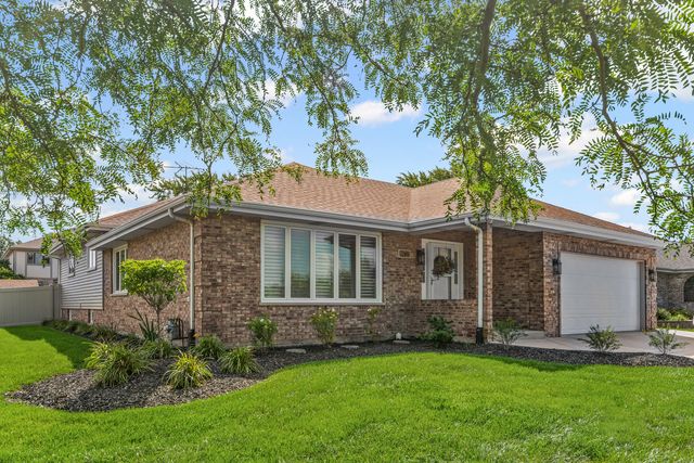 19725 S Schoolhouse Road, Mokena, IL 60448