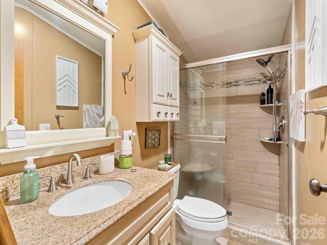 15 spring Street, Candler, NC 28715
