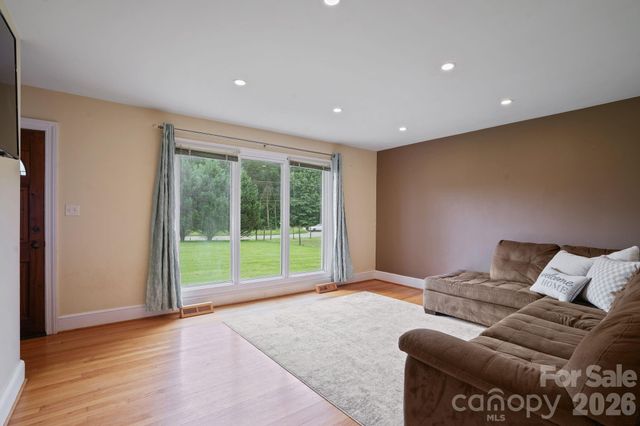 6268 Long Island Road, Catawba, NC 28609