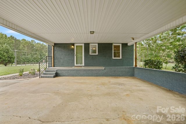 6268 Long Island Road, Catawba, NC 28609