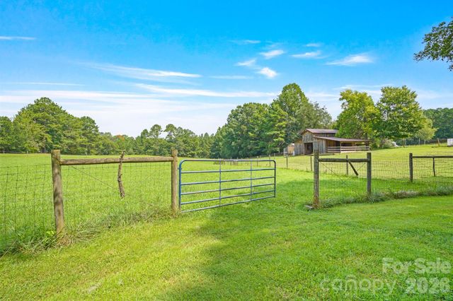 6268 Long Island Road, Catawba, NC 28609