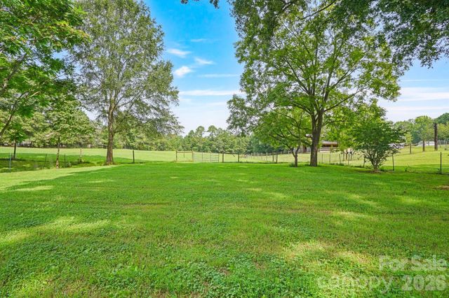 6268 Long Island Road, Catawba, NC 28609