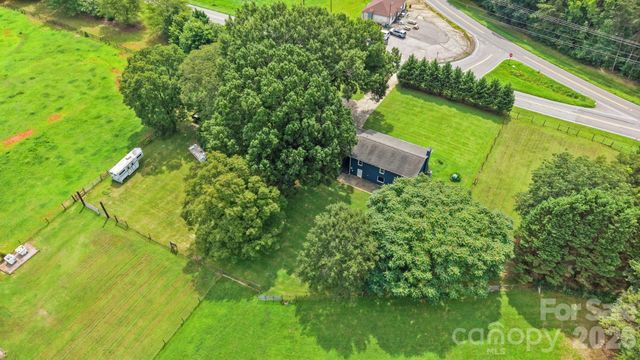 6268 Long Island Road, Catawba, NC 28609