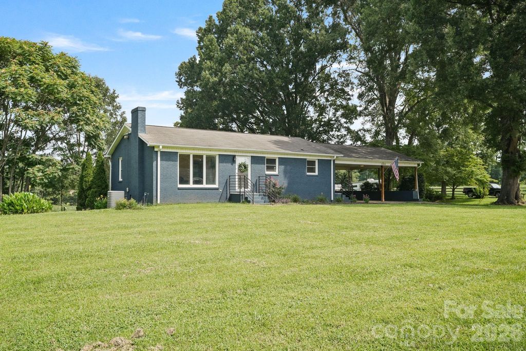 6268 Long Island Road, Catawba, NC 28609