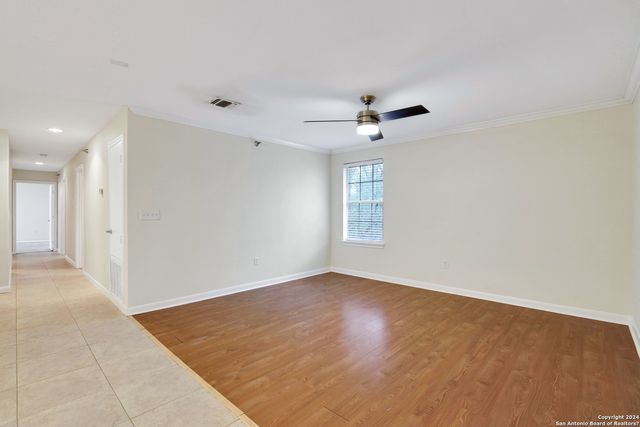 7323 Snowden Rd Apt 3306, San Antonio, TX 78240