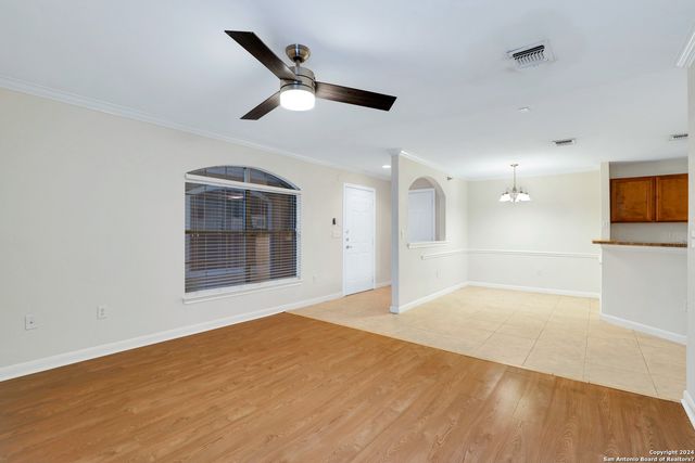 7323 Snowden Rd Apt 3306, San Antonio, TX 78240