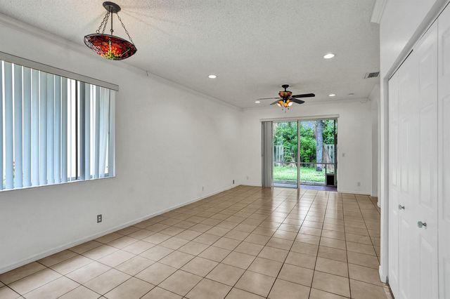 3717 Pebblebrook Manor, Coconut Creek, FL 33073