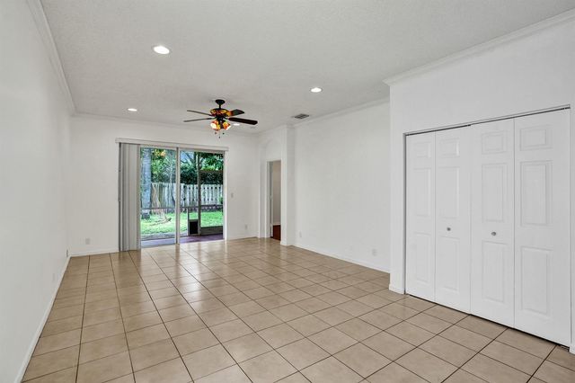 3717 Pebblebrook Manor, Coconut Creek, FL 33073