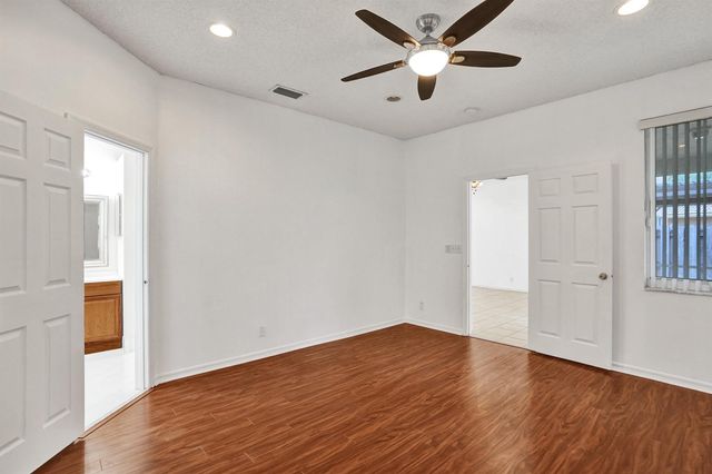 3717 Pebblebrook Manor, Coconut Creek, FL 33073