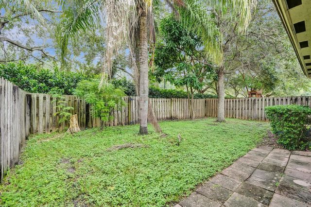 3717 Pebblebrook Manor, Coconut Creek, FL 33073