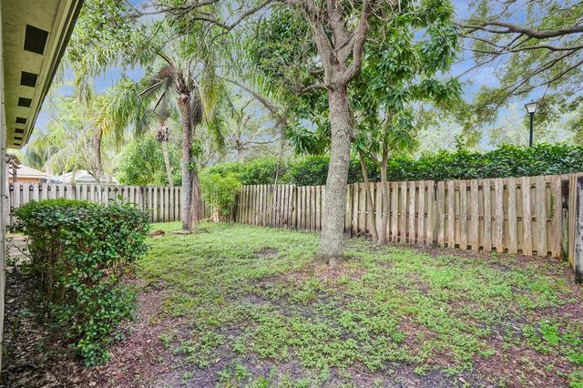 3717 Pebblebrook Manor, Coconut Creek, FL 33073