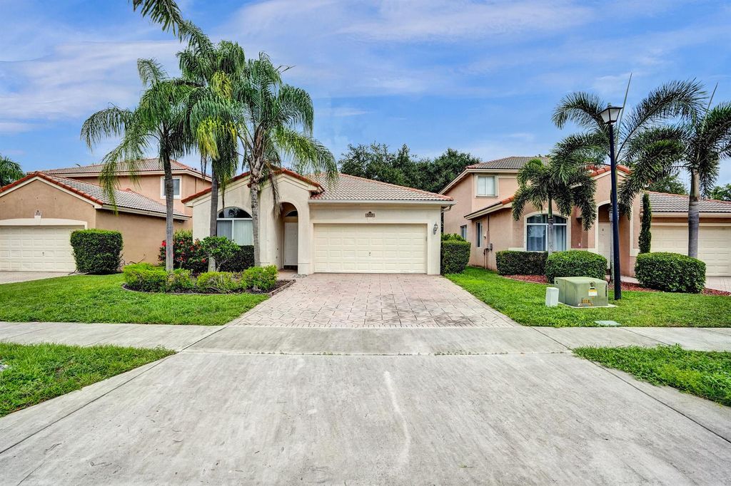 3717 Pebblebrook Manor, Coconut Creek, FL 33073