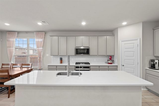 2100 Proteus Drive, Haslet, TX 76052