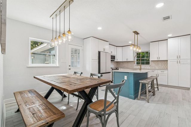 120 19TH AVENUE N, St Petersburg, FL 33704