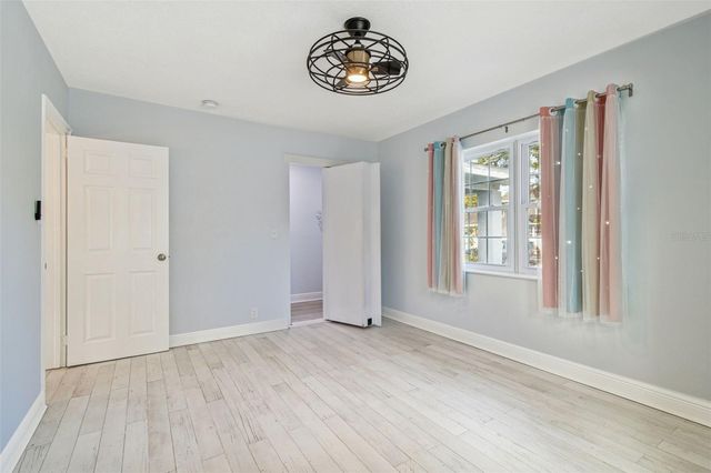 120 19TH AVENUE N, St Petersburg, FL 33704