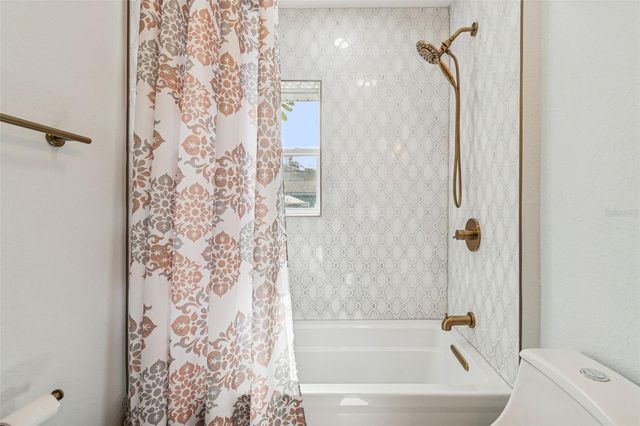 120 19TH AVENUE N, St Petersburg, FL 33704