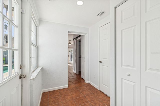 120 19TH AVENUE N, St Petersburg, FL 33704