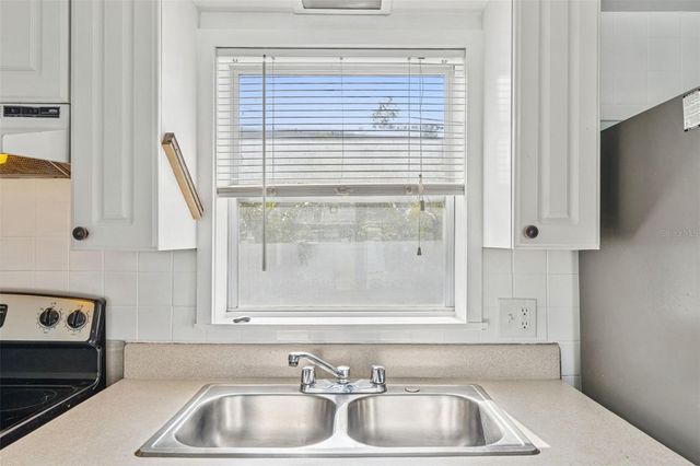 120 19TH AVENUE N, St Petersburg, FL 33704