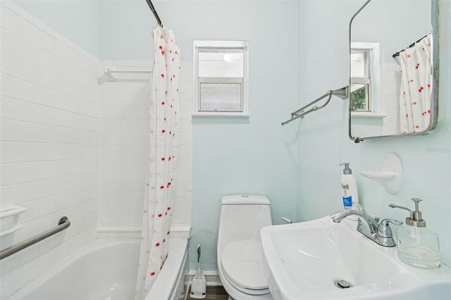 120 19TH AVENUE N, St Petersburg, FL 33704