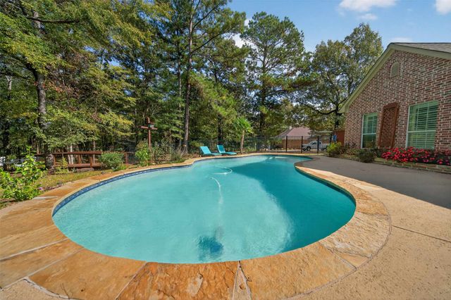 24130 Stallion Park Place, Lindale, TX 75771