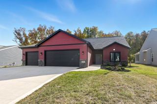 13781 Copper Strike Pass, Fort Wayne, IN 46845