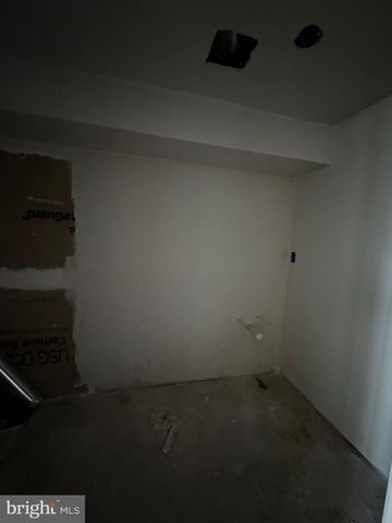 1207 MYRTLE AVE, Baltimore, MD 21217