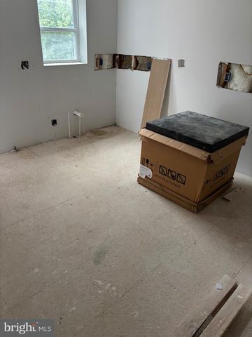 1207 MYRTLE AVE, Baltimore, MD 21217