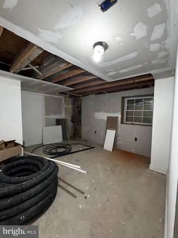 1207 MYRTLE AVE, Baltimore, MD 21217