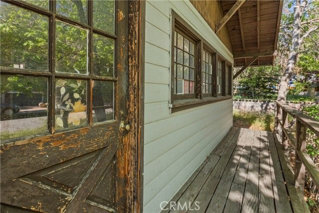 799 Mountain View, Wrightwood, CA 92397