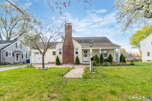 121 Ravencrest Drive, Stratford, CT 06614