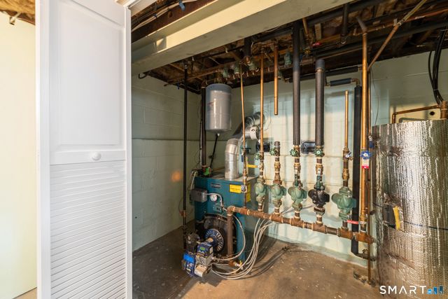 121 Ravencrest Drive, Stratford, CT 06614