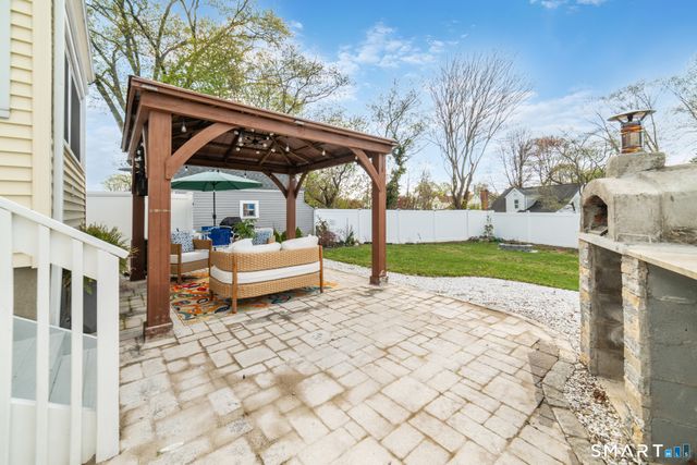 121 Ravencrest Drive, Stratford, CT 06614