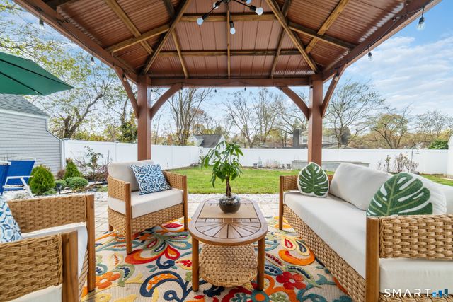 121 Ravencrest Drive, Stratford, CT 06614