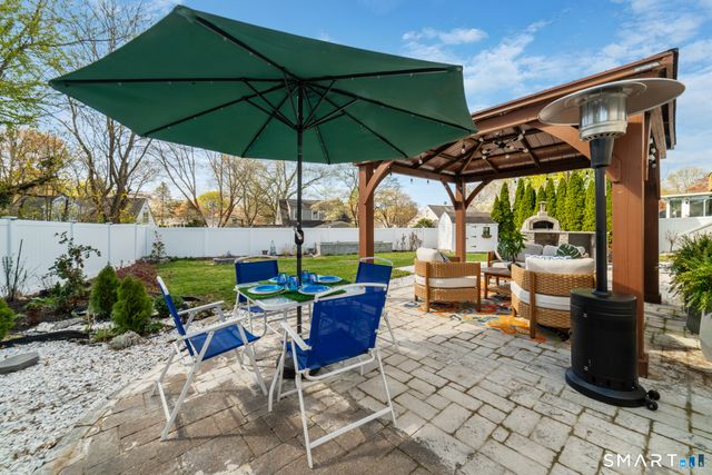 121 Ravencrest Drive, Stratford, CT 06614