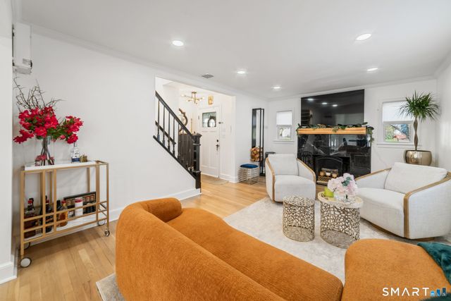 121 Ravencrest Drive, Stratford, CT 06614