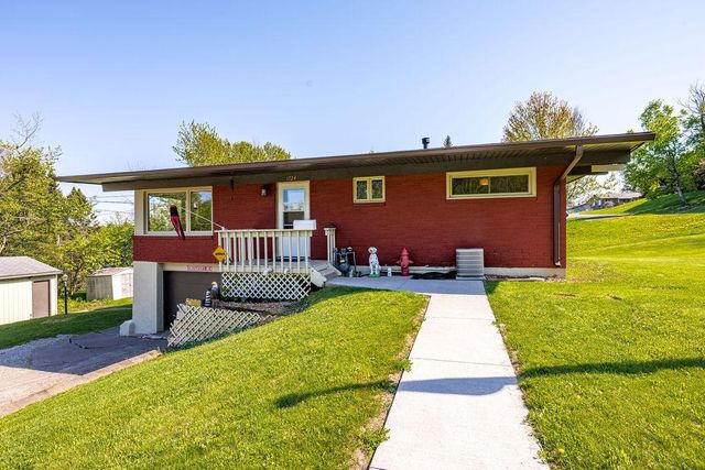 1724 Fern Avenue, Duluth, MN 55811