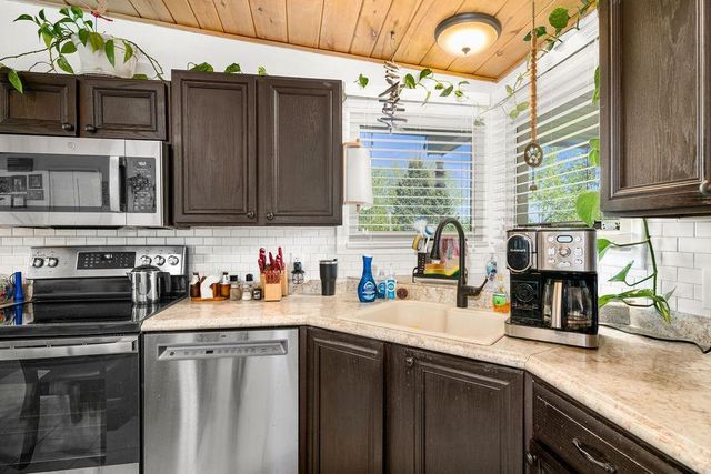 1724 Fern Avenue, Duluth, MN 55811