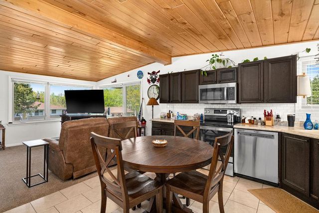 1724 Fern Avenue, Duluth, MN 55811