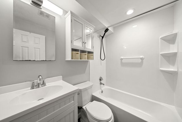 35 Bayview Terrace 7, Danvers, MA 01923