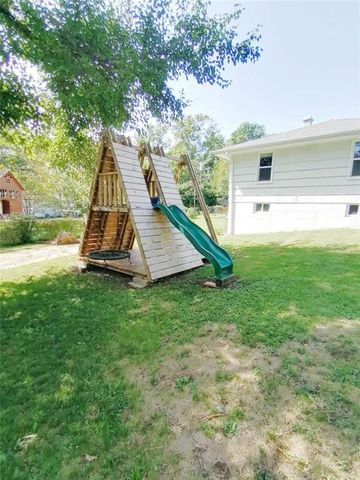 10704 BALES Avenue, Kansas City, MO 64137