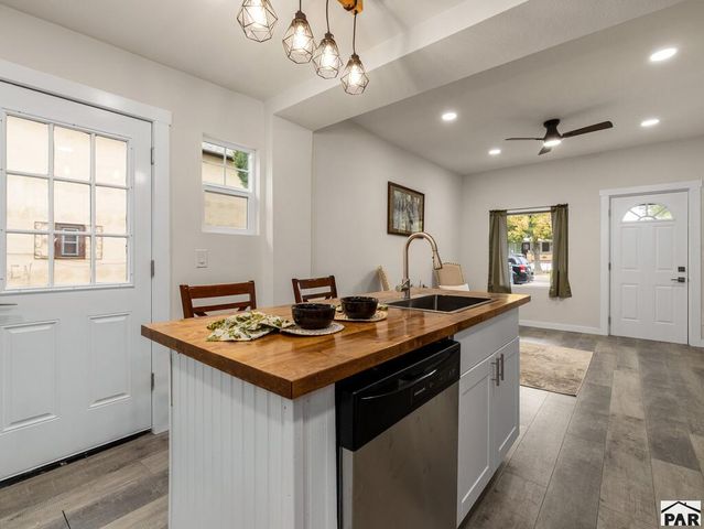 1226 Taylor Ave, Pueblo, CO 81006