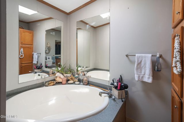 660 State Hwy 309, Johnstown, NY 12078