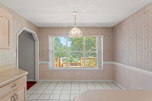 395 Lake Holley Circle, Defuniak Springs, FL 32433