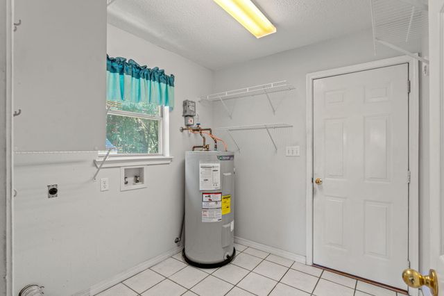 395 Lake Holley Circle, Defuniak Springs, FL 32433