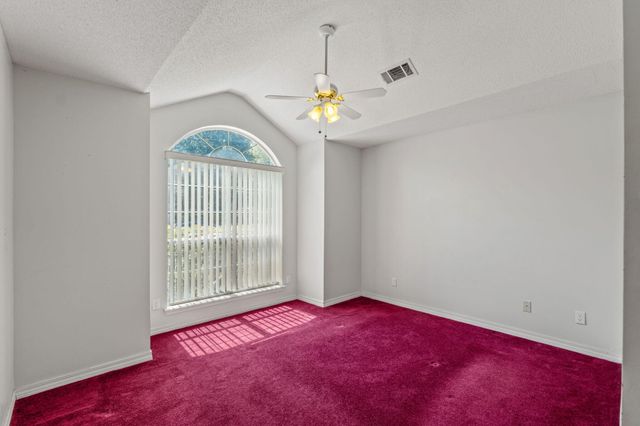 395 Lake Holley Circle, Defuniak Springs, FL 32433