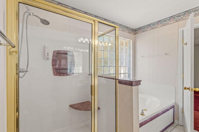 395 Lake Holley Circle, Defuniak Springs, FL 32433